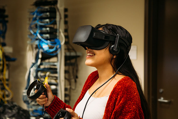 Student using virtual reality