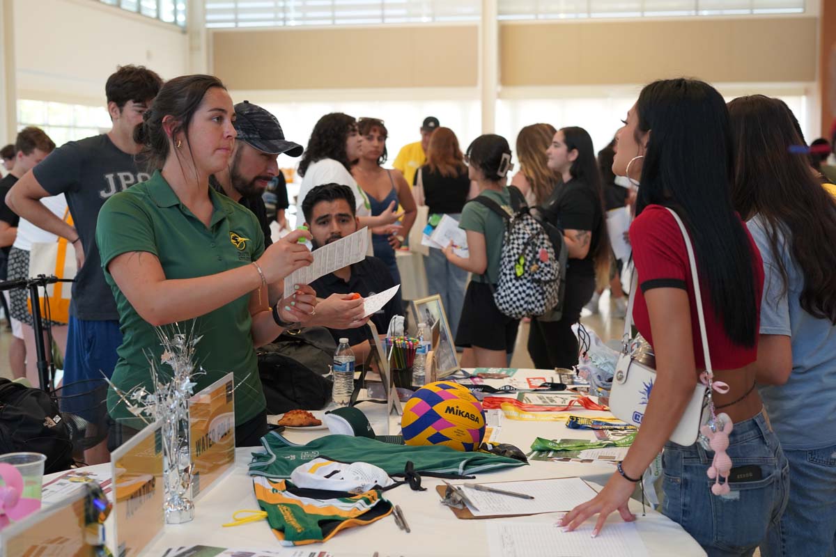 Students at Roadrunner Rally