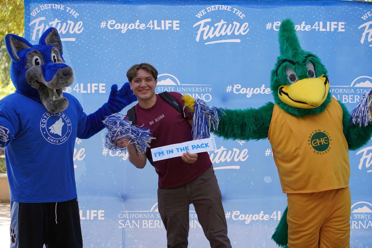 CHC Students at CSUSB Admit Day with mascots