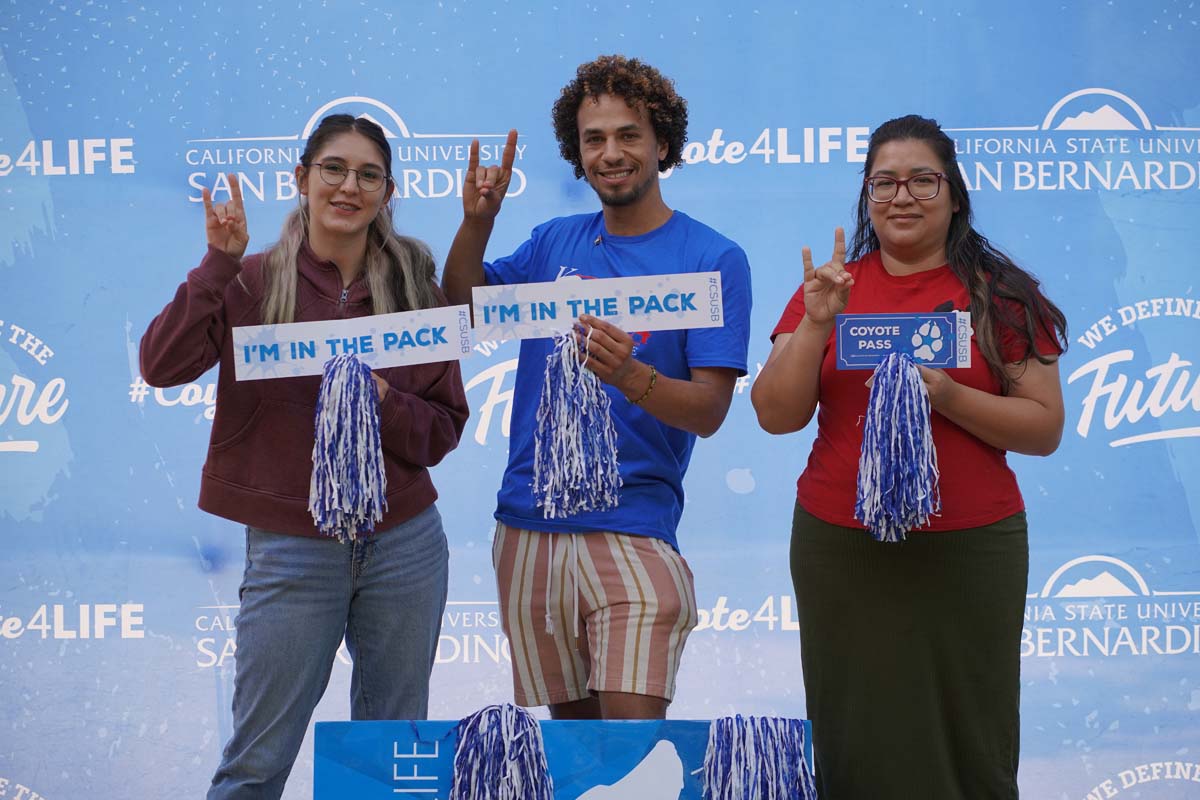 CHC Students at CSUSB Admit Day with mascots