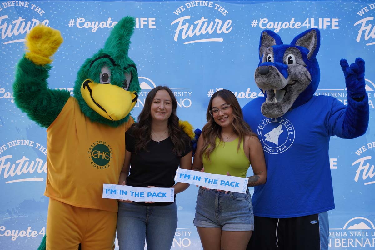 CHC Students at CSUSB Admit Day with mascots