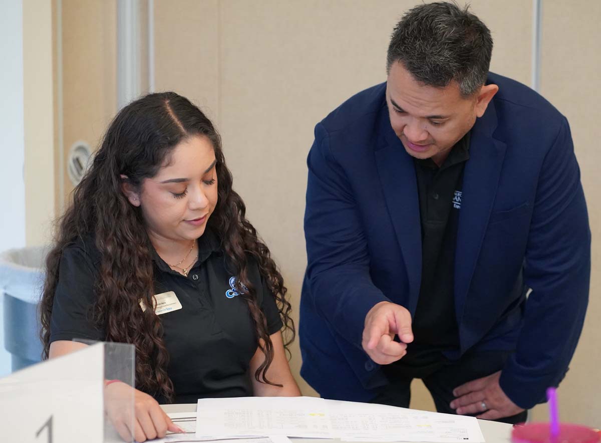 CHC Students at CSUSB Admit Day with mascots