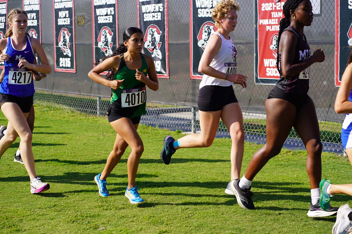 Cross Country team at meet.