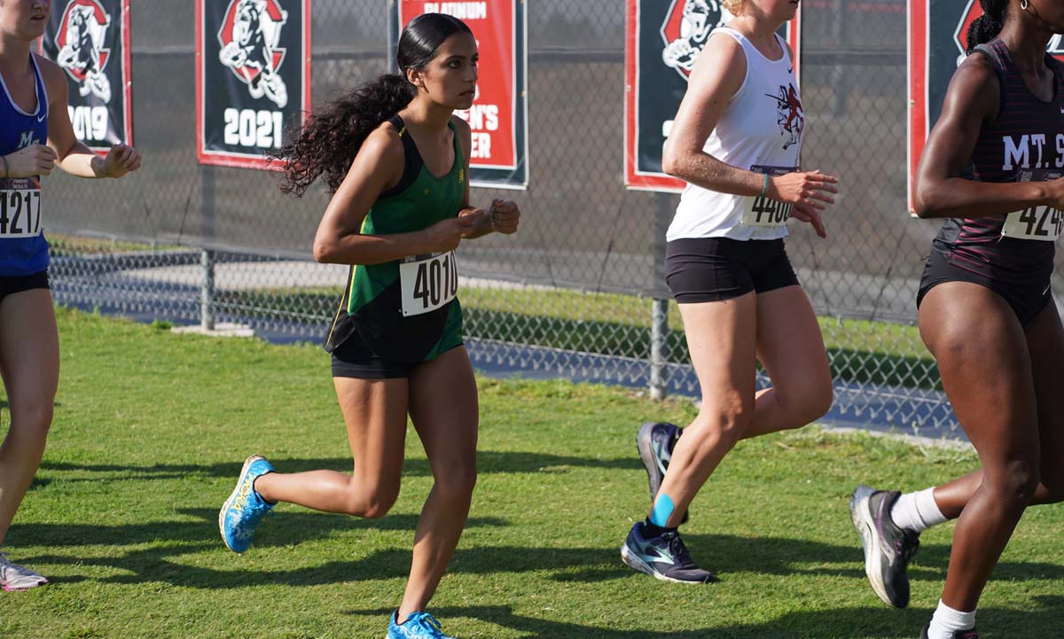 Cross Country team at meet.