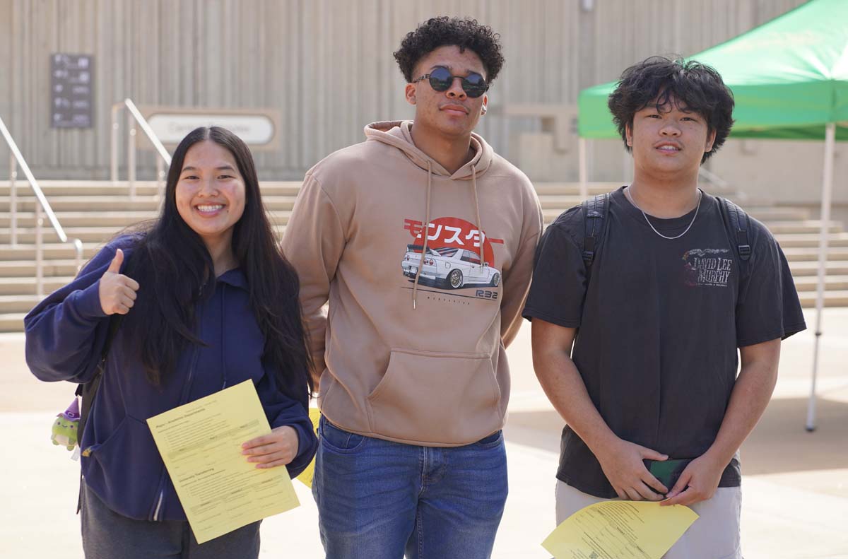 Students at the CHC Career Fair.