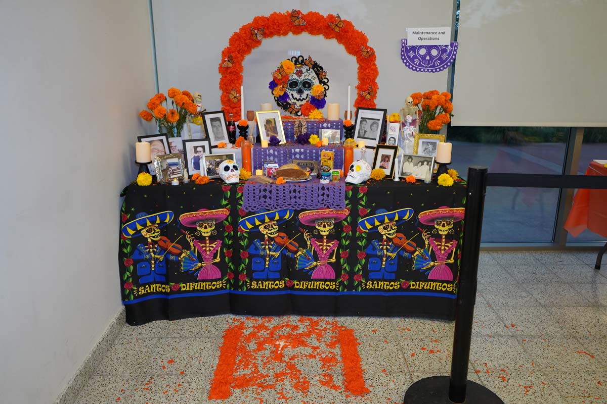 Attendee at Dia de los Muertos event at CHC.