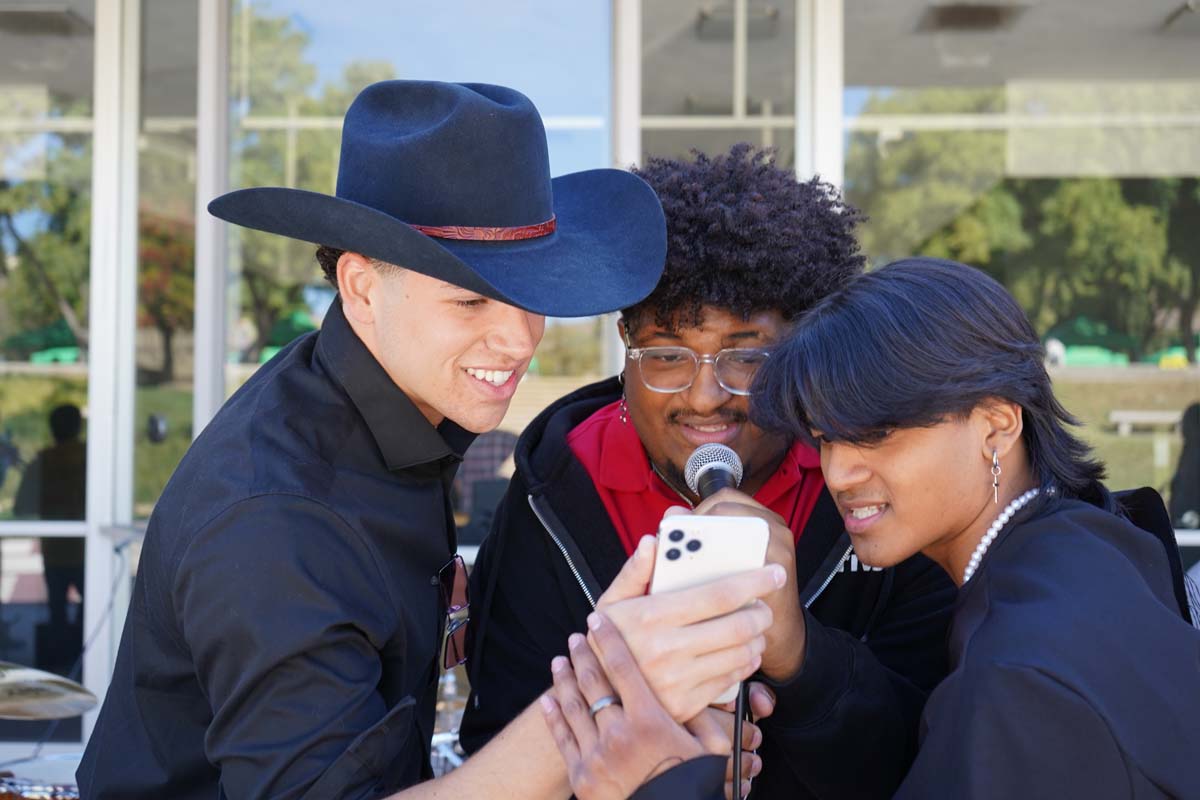 Students in costume at Halloween-themed Club Rush.