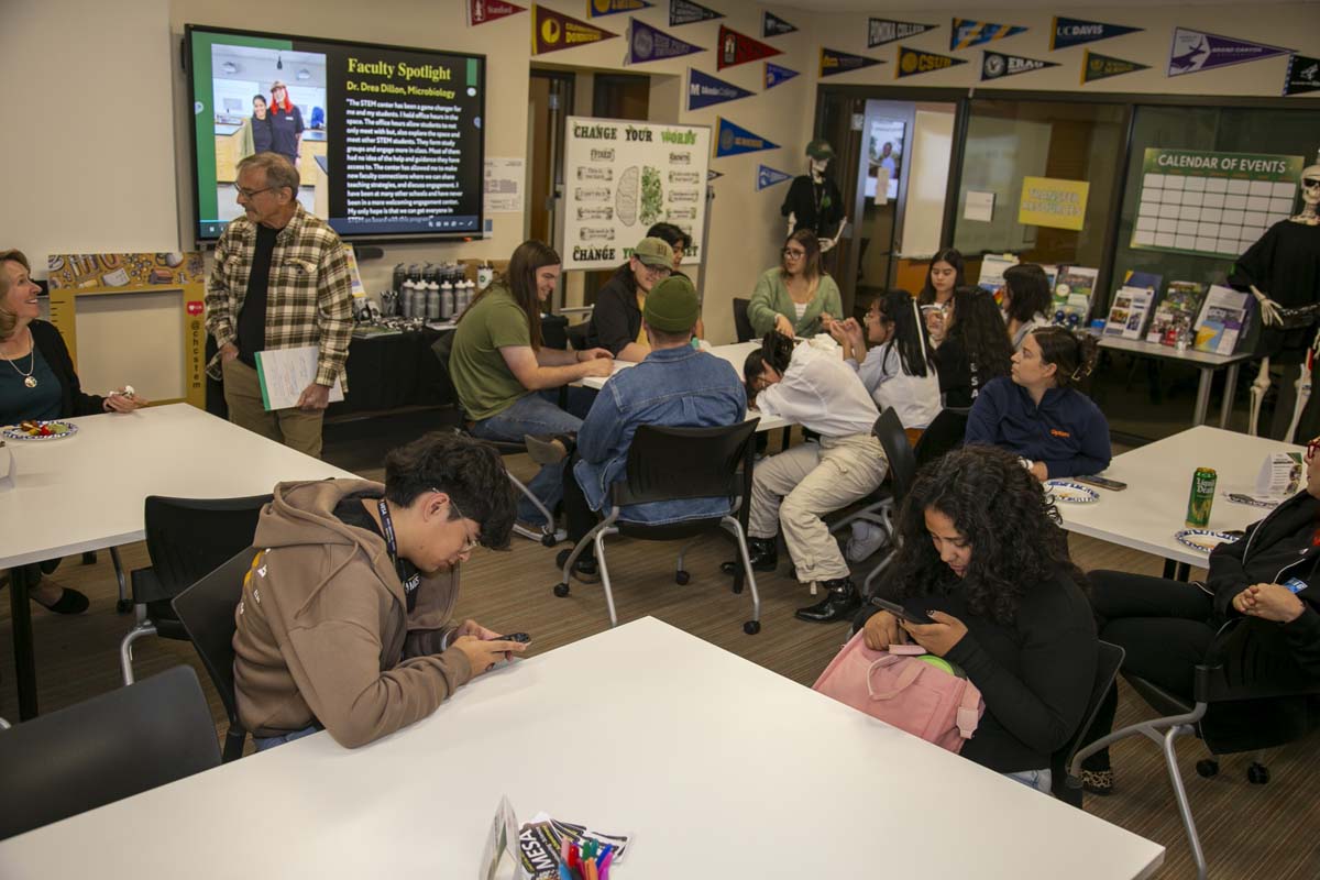 Students at the STEM/MESA Open House.