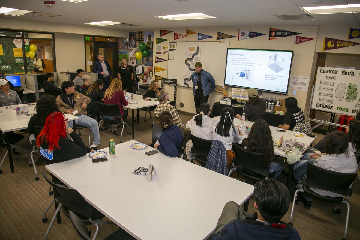 Students at the STEM/MESA Open House.