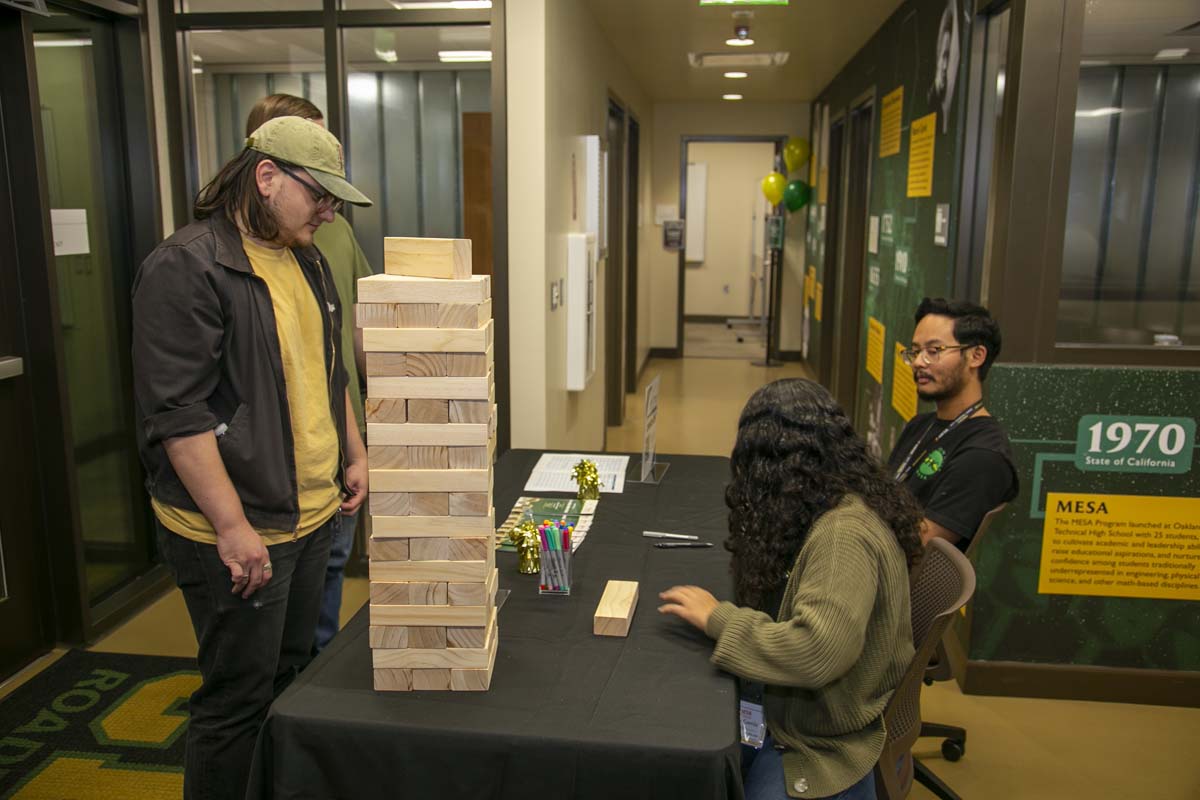 Students at the STEM/MESA Open House.