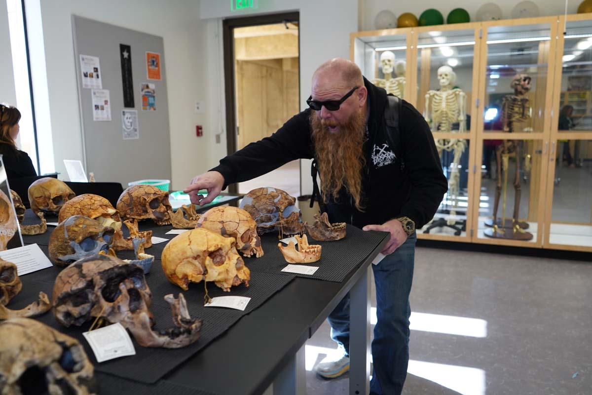 Guest speaker Dr. Sang Hee-Lee presents at Anthropology Open House at CHC.