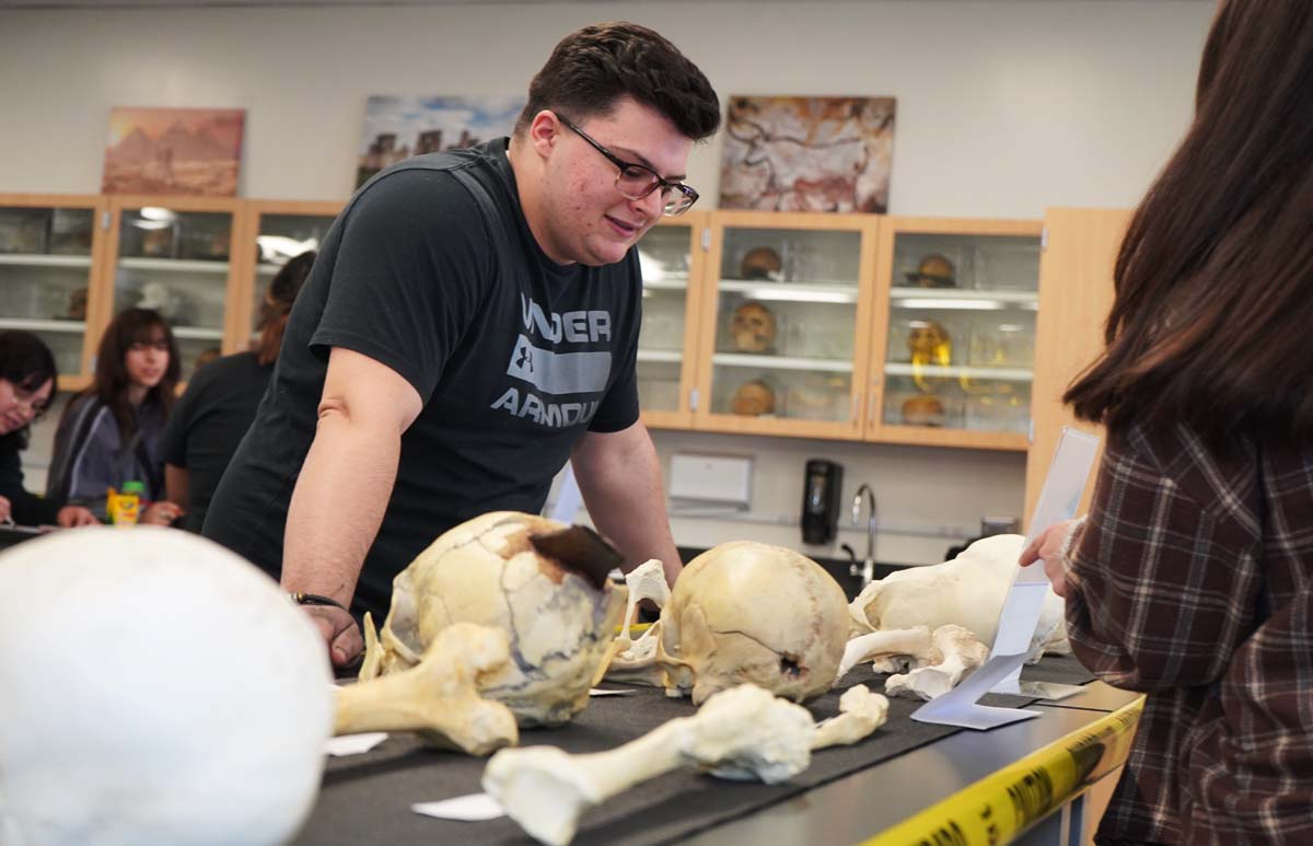 Guest speaker Dr. Sang Hee-Lee presents at Anthropology Open House at CHC.