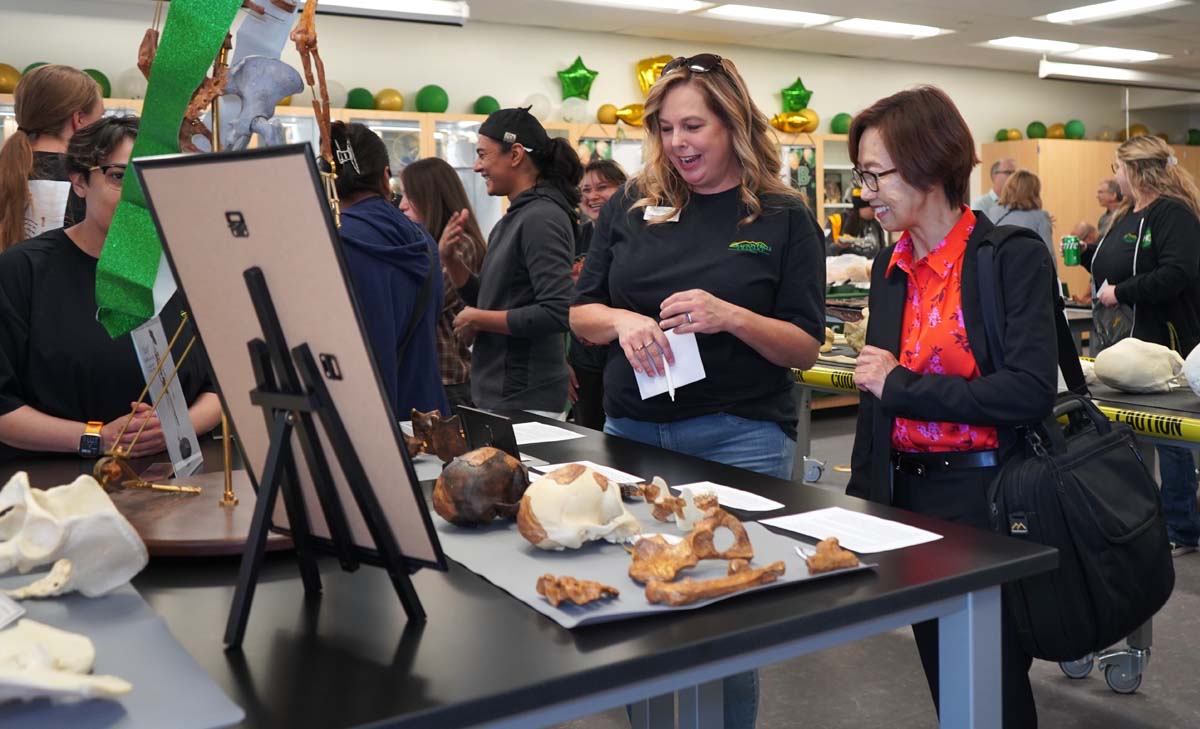 Guest speaker Dr. Sang Hee-Lee presents at Anthropology Open House at CHC.