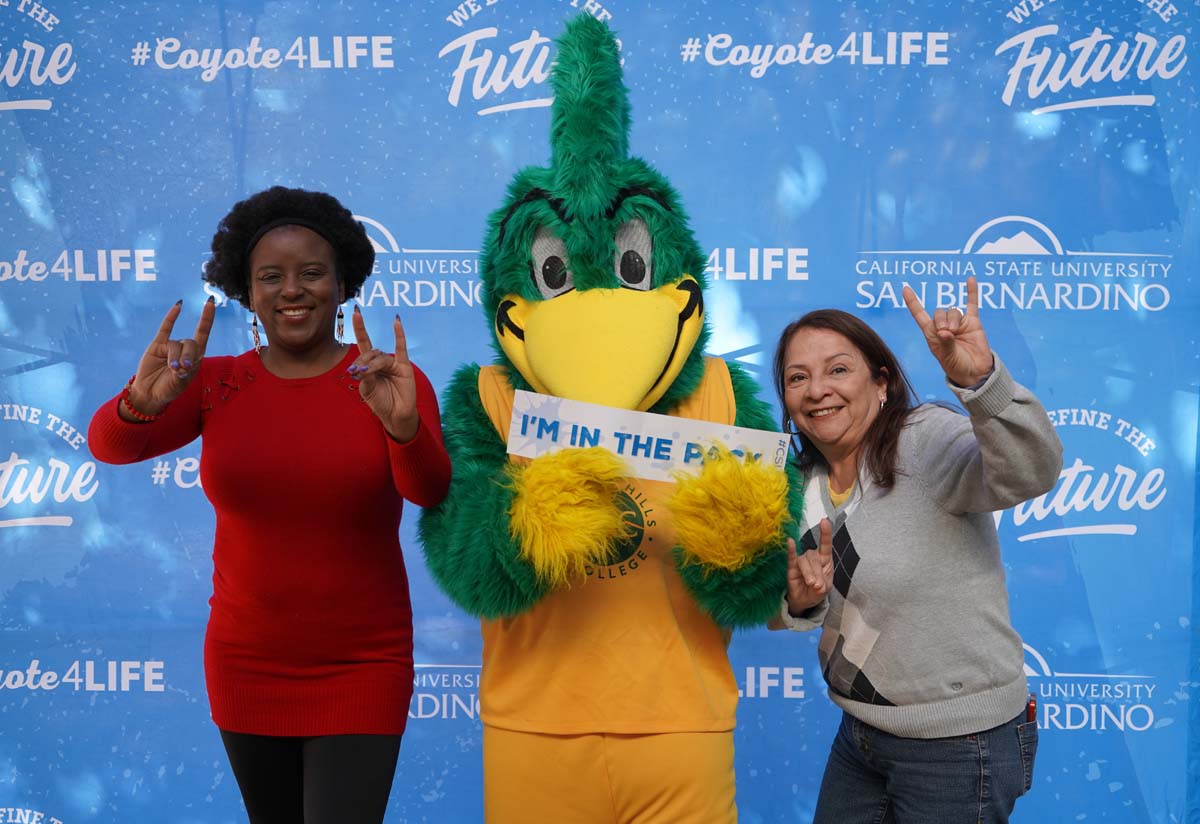 CHC students met with CSUSB advisors for instant admit day.