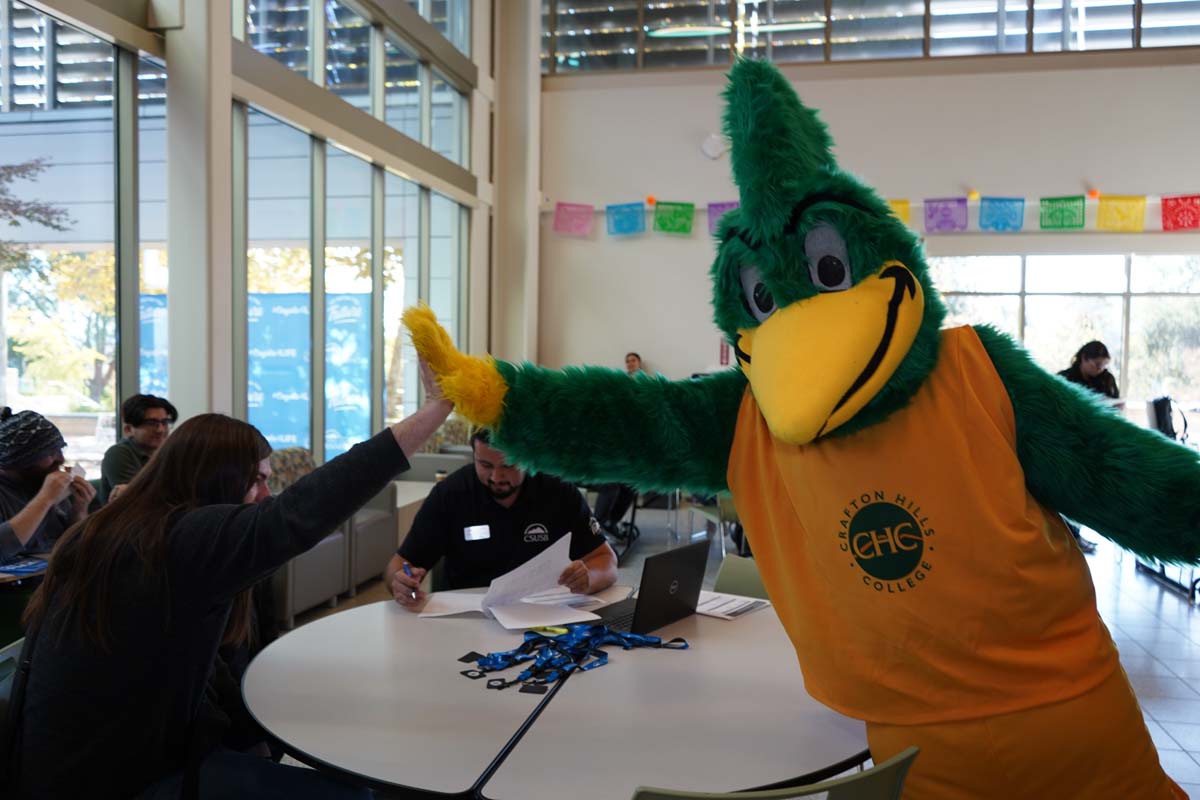 CHC students met with CSUSB advisors for instant admit day.