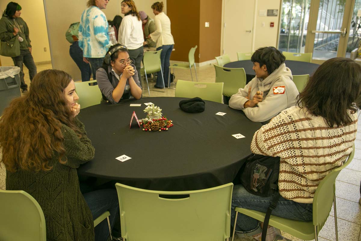 Students attend CHC Honors Luncheon.