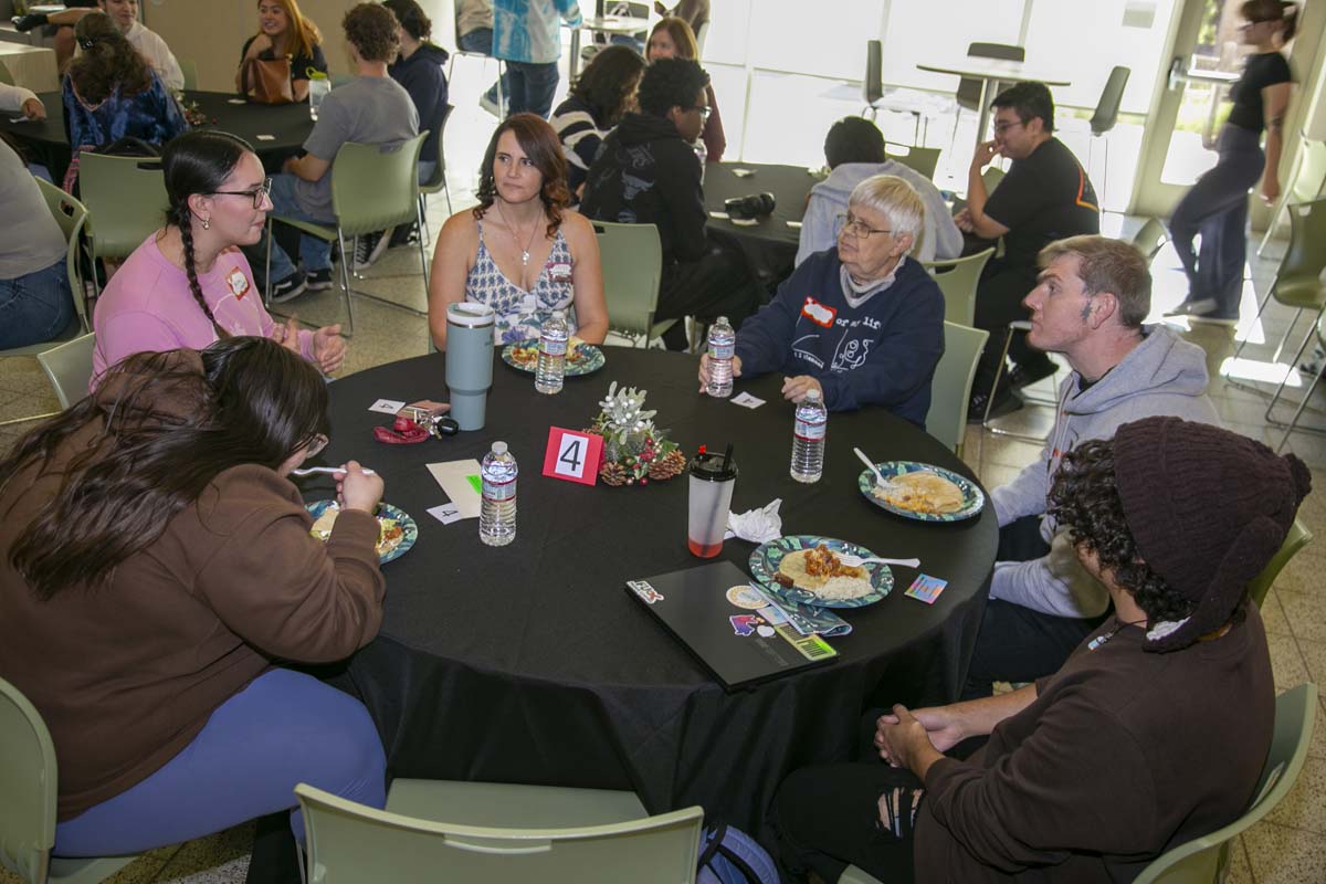 Students attend CHC Honors Luncheon.