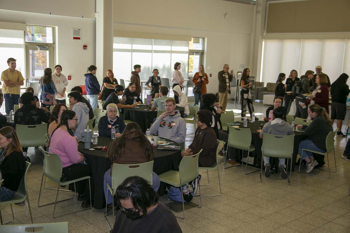 Students attend CHC Honors Luncheon.