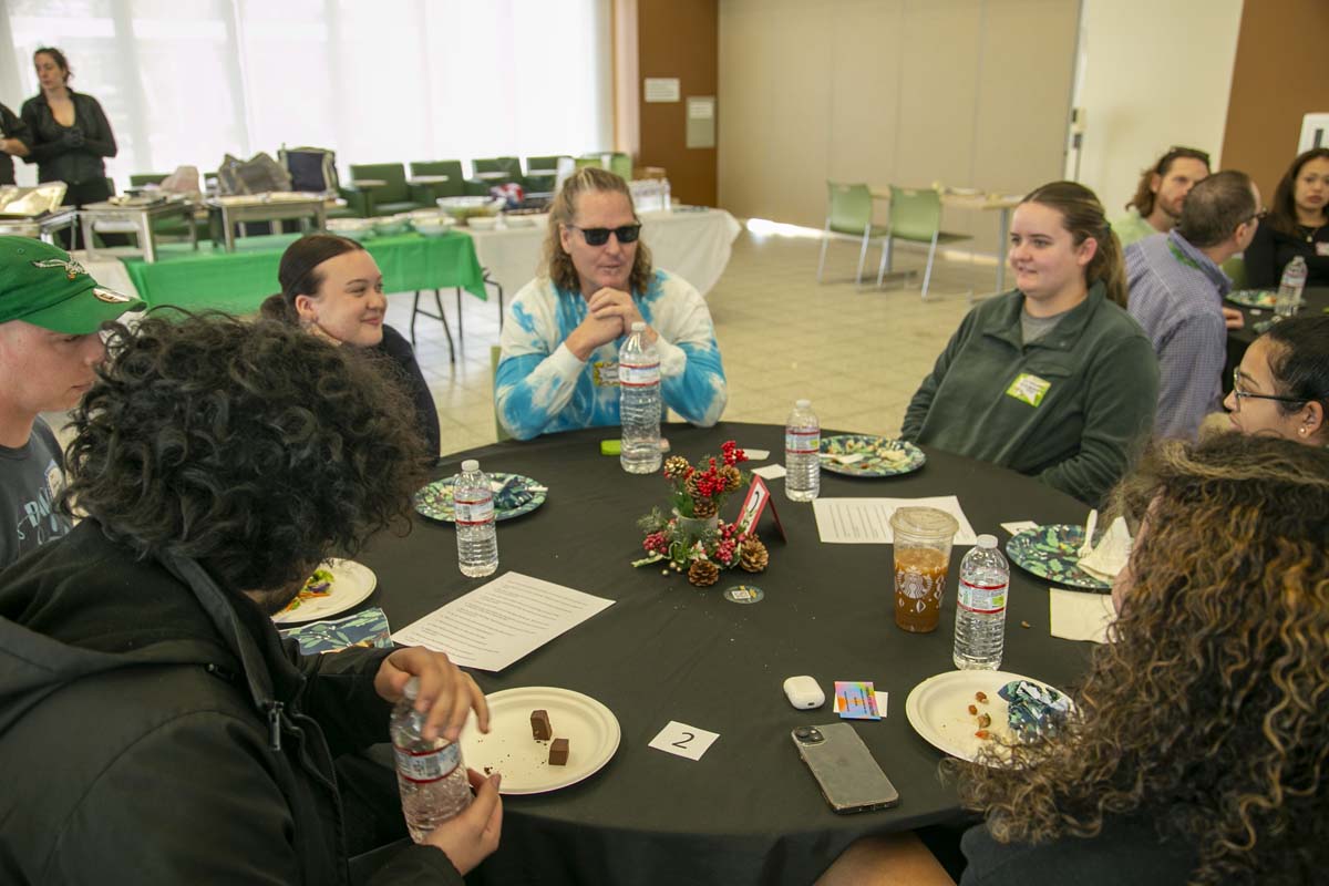 Students attend CHC Honors Luncheon.