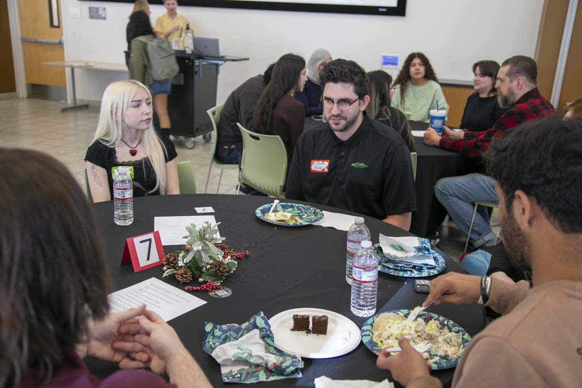 Students attend CHC Honors Luncheon.