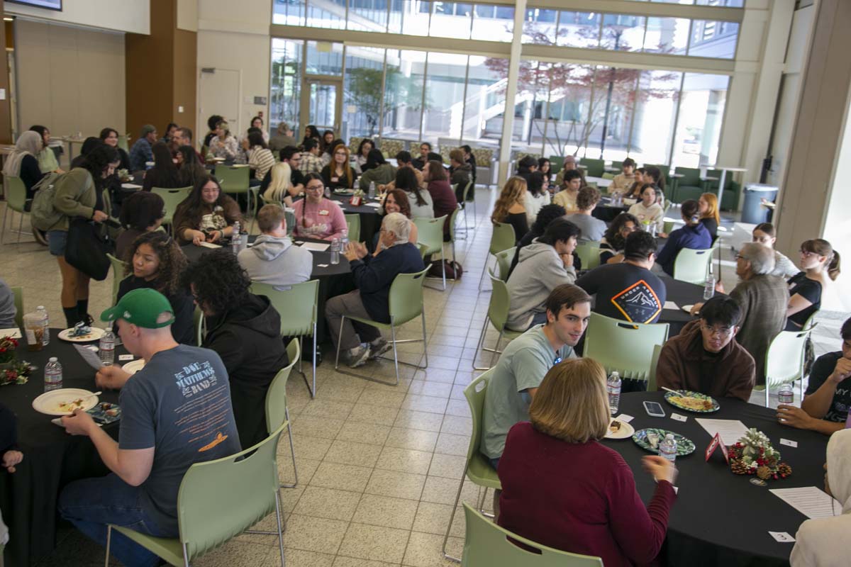 Students attend CHC Honors Luncheon.