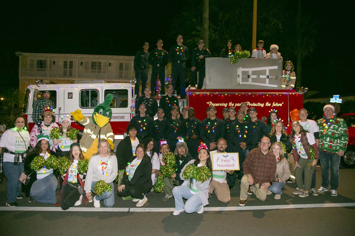 Redlands Holiday Parade Photos Thumbnail