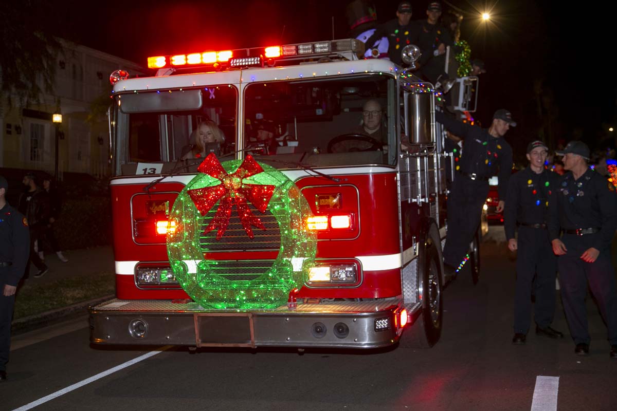 Students & staff attend the Redlands Holiday Parade.