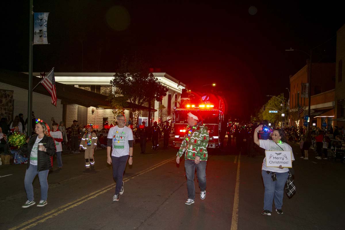 Students & staff attend the Redlands Holiday Parade.