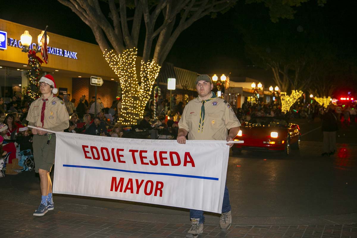 Students & staff attend the Redlands Holiday Parade.