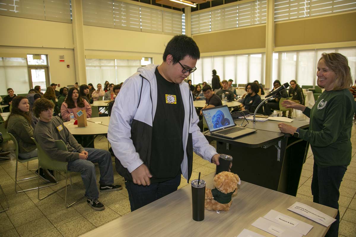 Students attend Honors Meet and Greet and CHC.